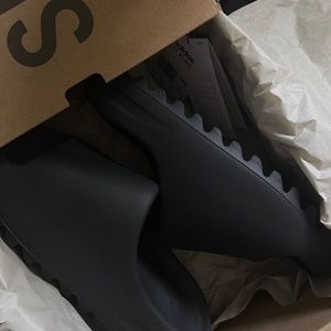 Black Yeezy Slides